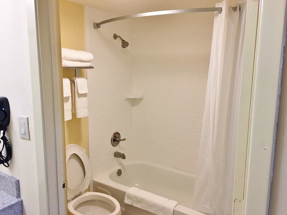 Americas Best Value Inn Tupelo Barnes Crossing Rum bild