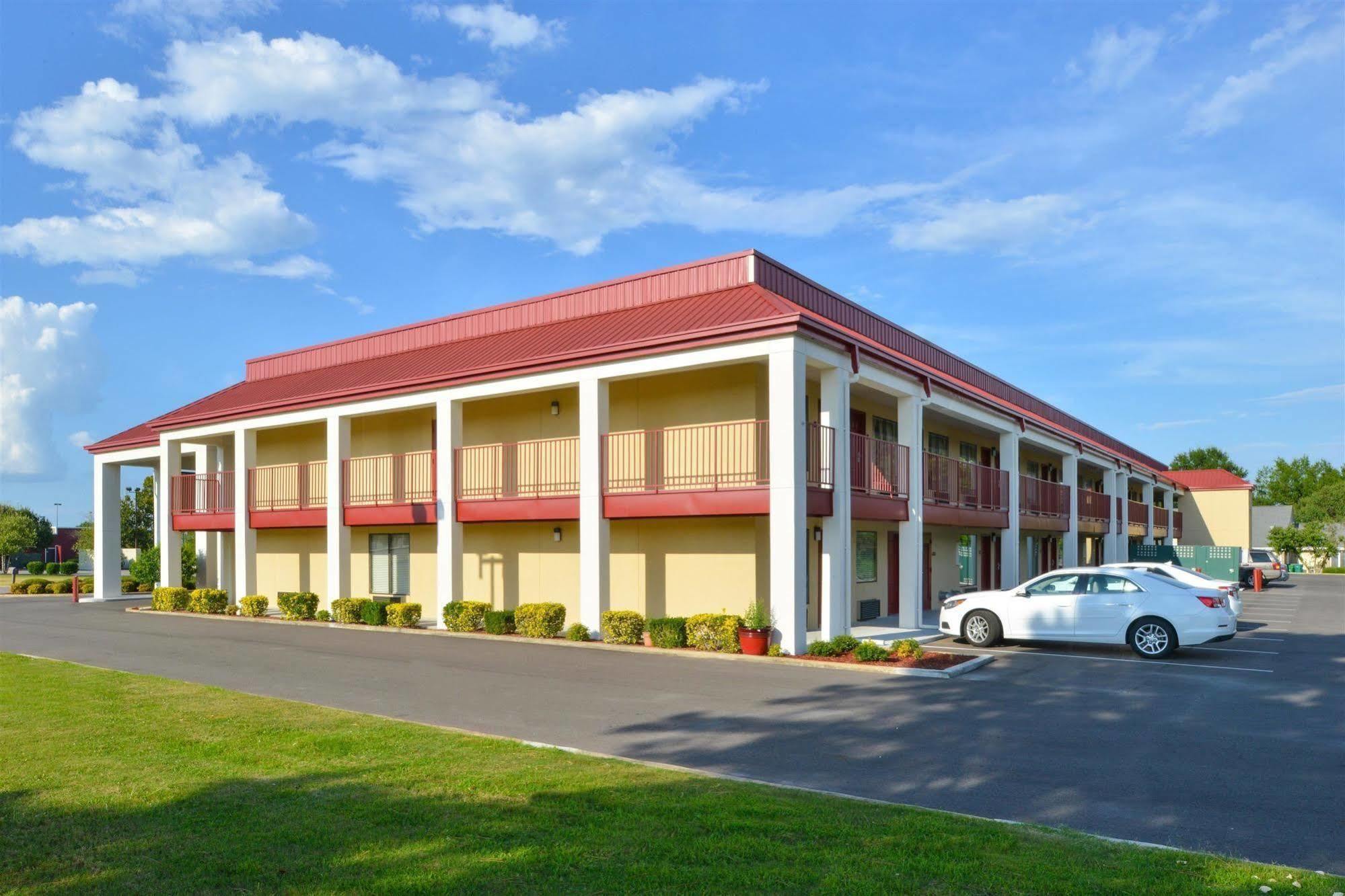 Americas Best Value Inn Tupelo Barnes Crossing Exteriör bild